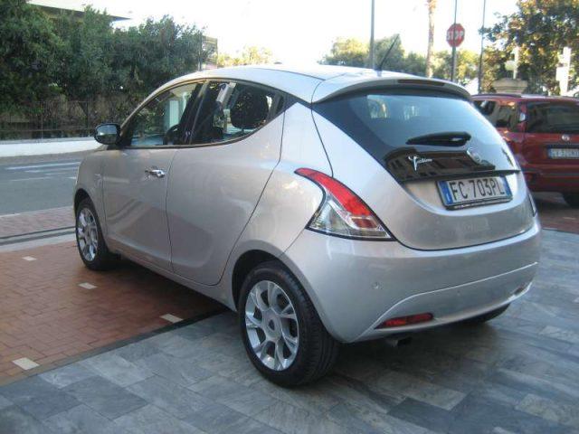 LANCIA Ypsilon 1.2 69 CV 5 PORTE GOLD