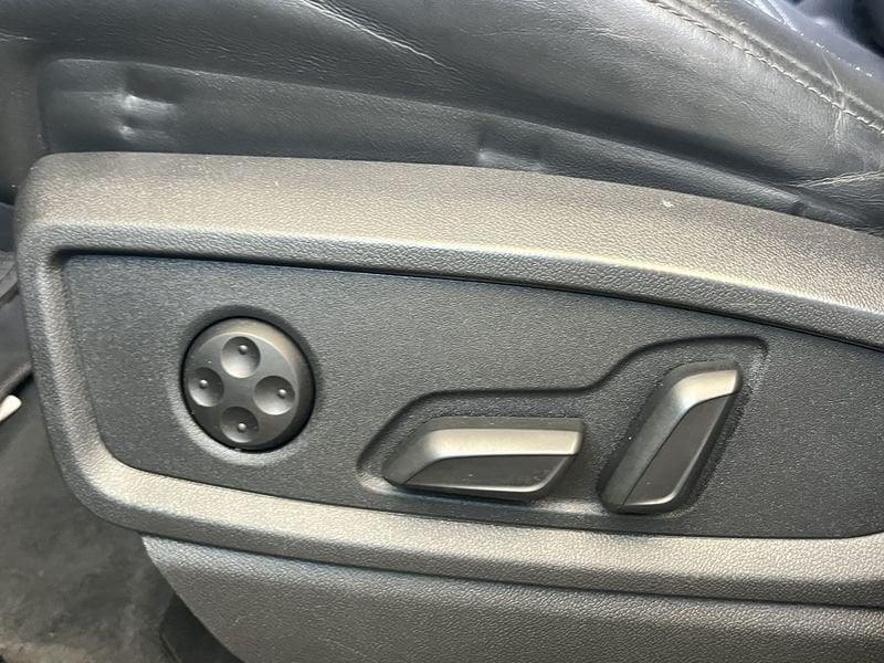 Audi Q5 Q5 40 TDI 204 CV quattro S tronic S line TUA DA 489,00 AL MESE