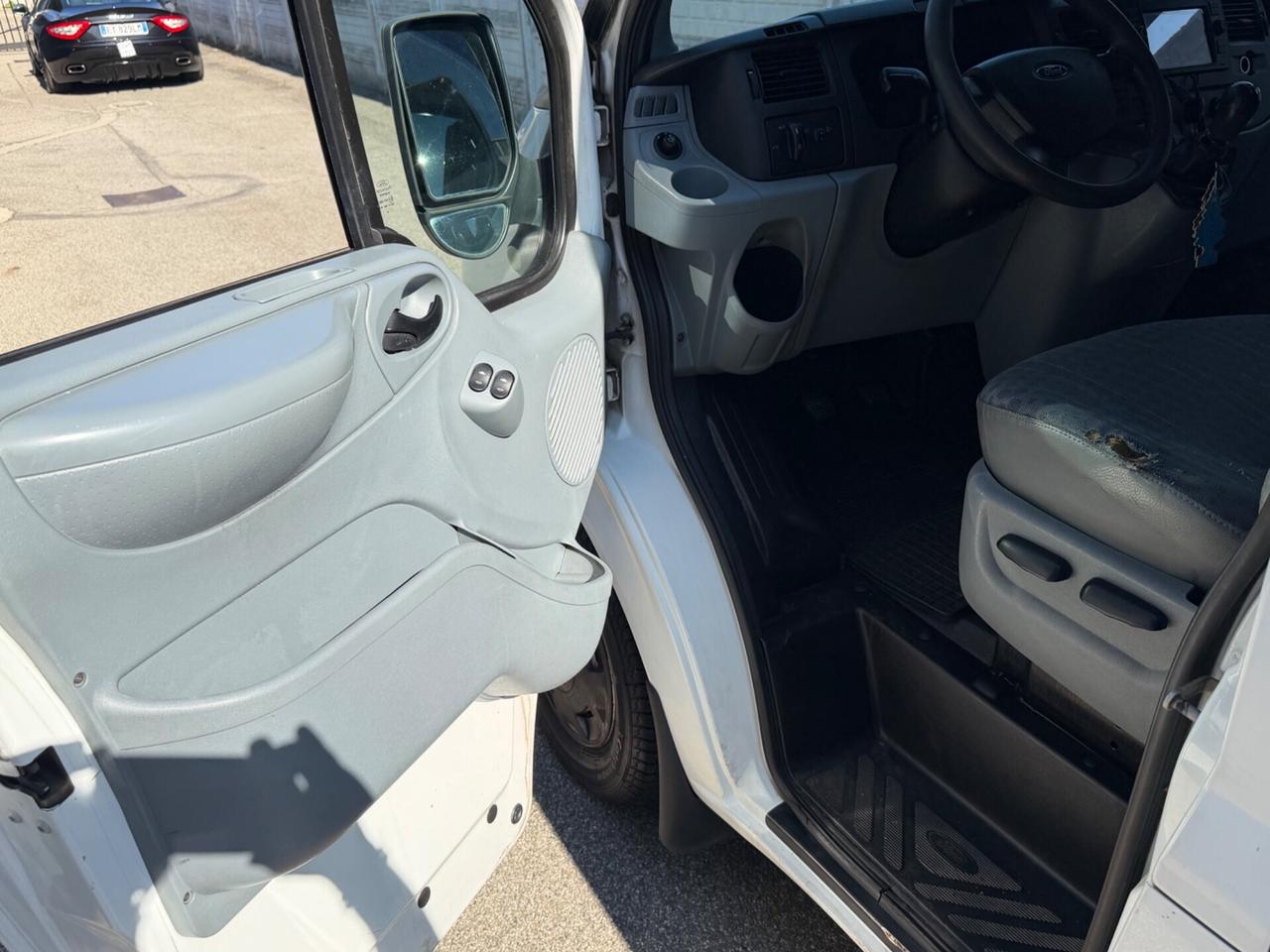 Ford Transit T280 130.000 chilometri !!