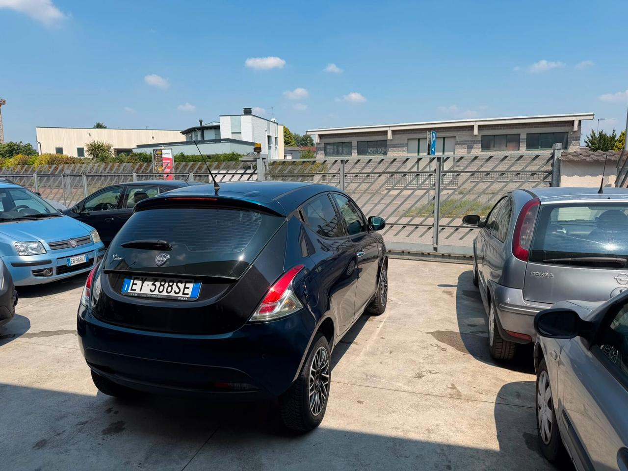 Lancia Ypsilon 0.9 TwinAir 85 CV 5 porte Metano Ecochic 30th Ann.