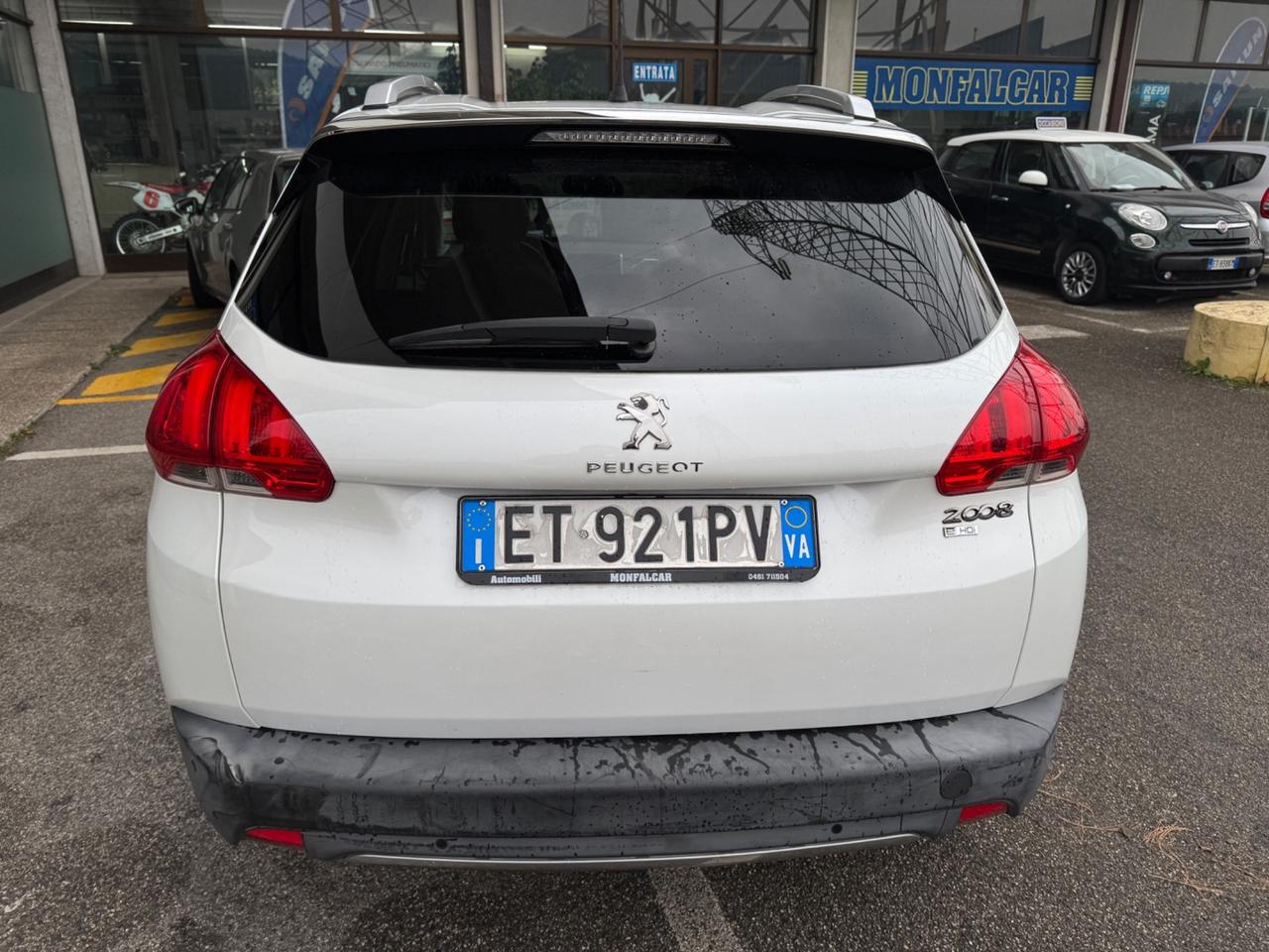 Peugeot 2008 1.6 e-HDi 115 CV Allure