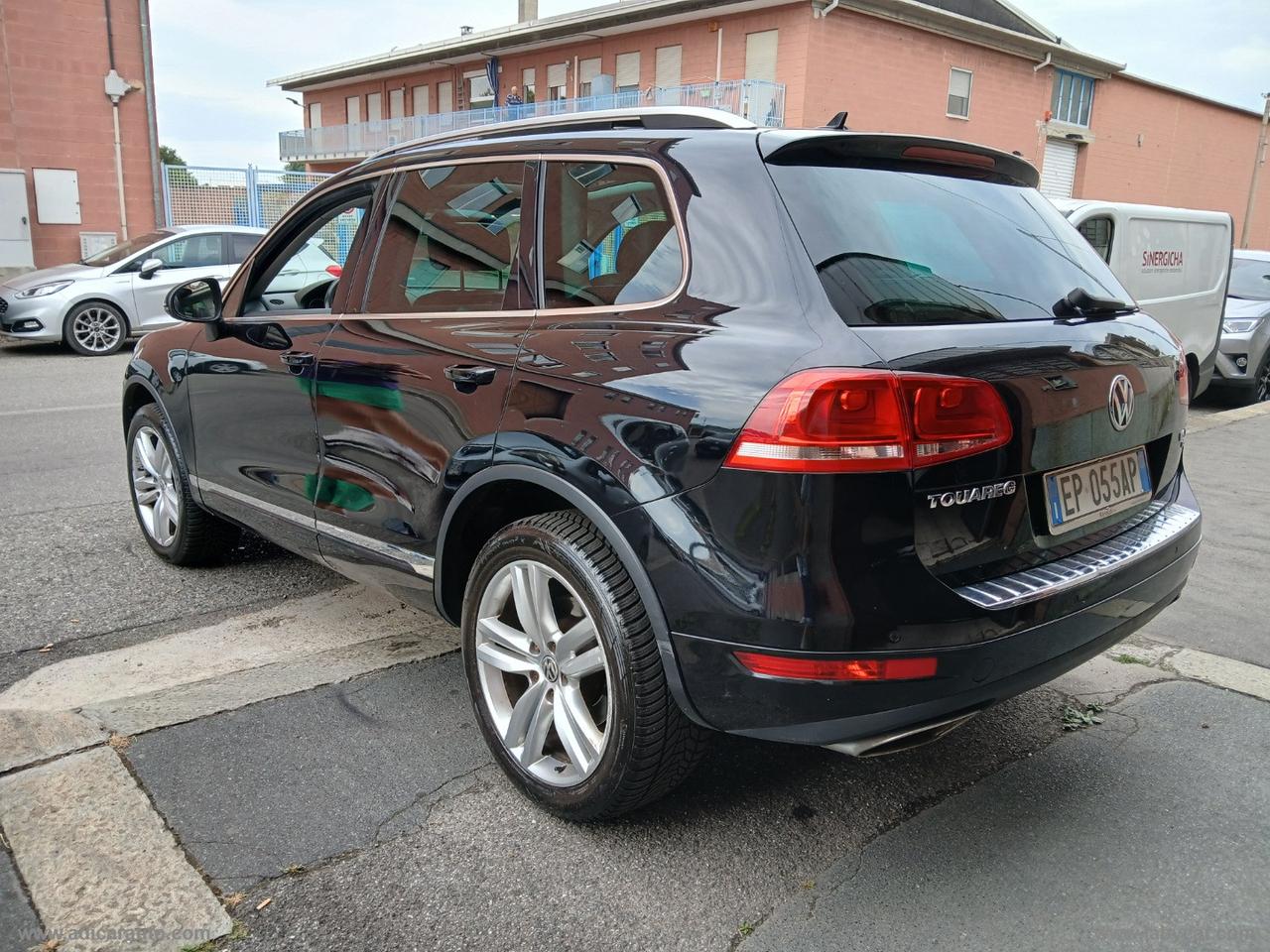 VOLKSWAGEN Touareg 3.0 TDI 245 CV tiptronic