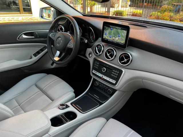 MERCEDES-BENZ GLA 220 Automatic 4Matic