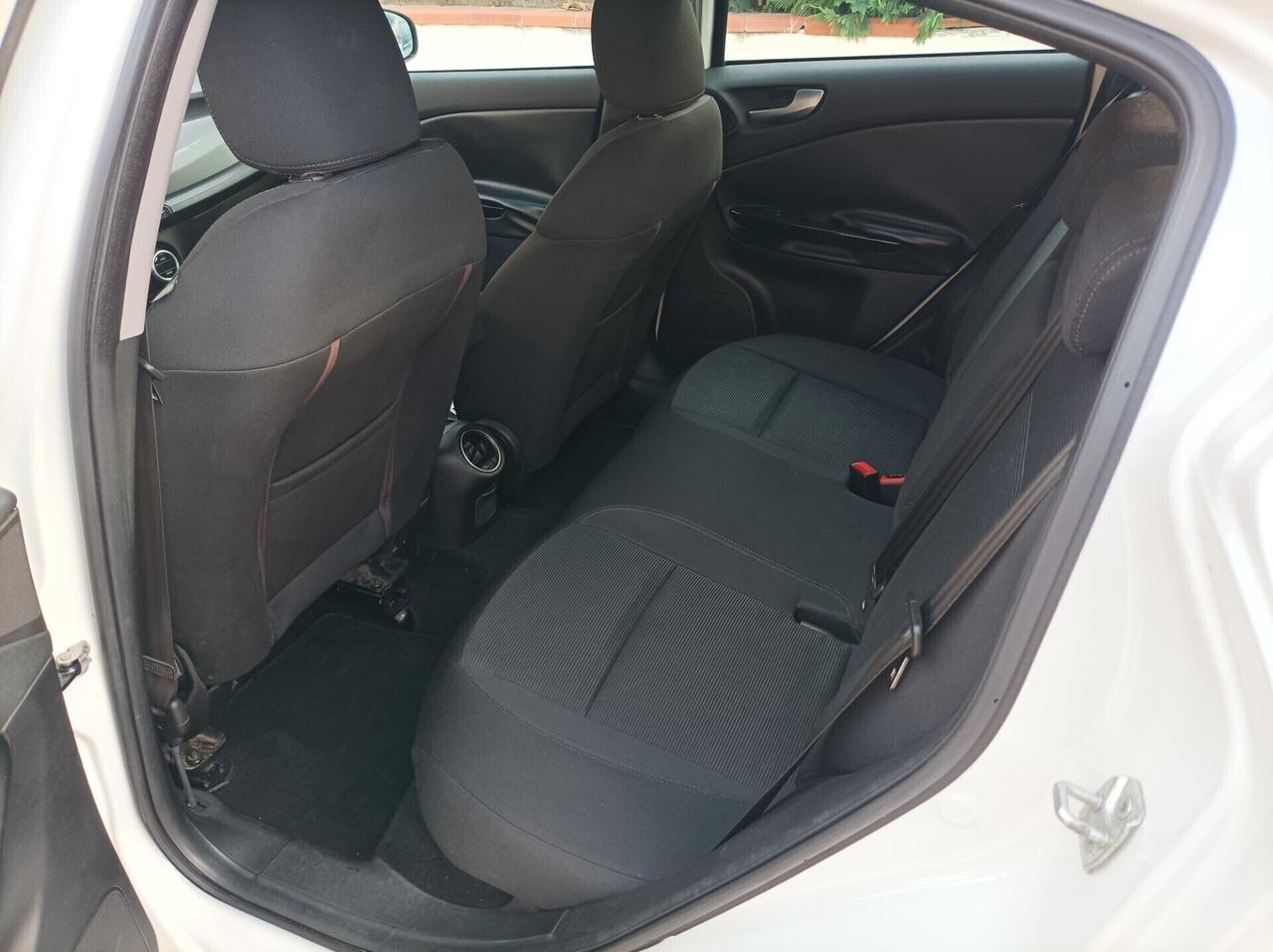 Alfa Romeo Giulietta 2.0 JTDm-2 140 CV Distinctive