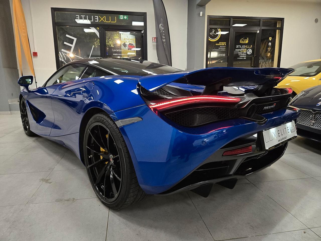 Mclaren 720S IVA ESPOSTA INCLUSA -SERVICE -BURTON BLUE -SCARICO