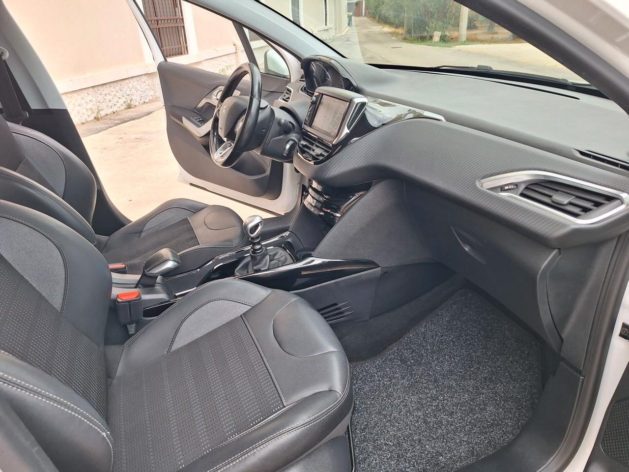 Peugeot 2008 BlueHDi 120 cv Allure PERFETTA