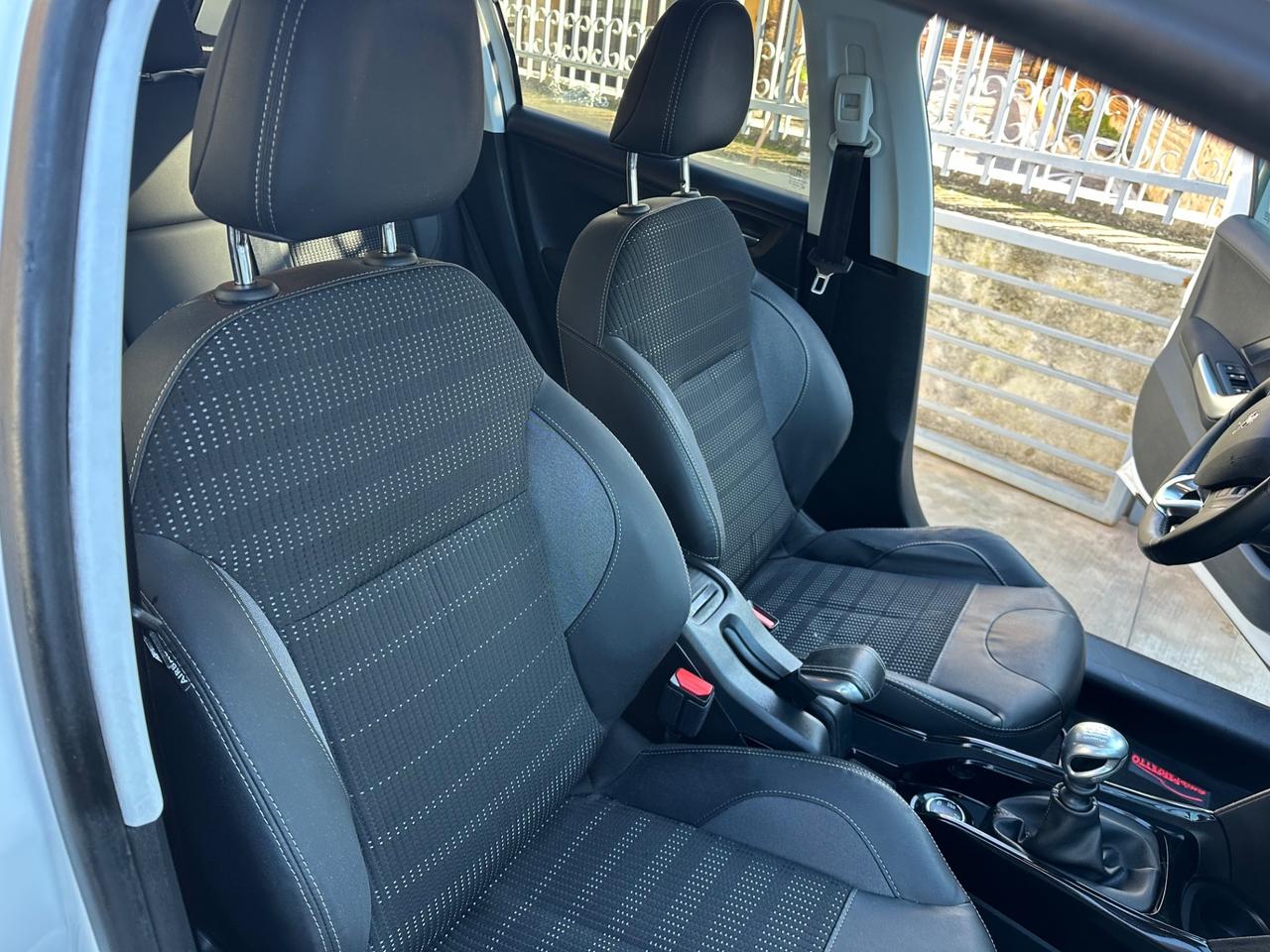 Peugeot 2008 BlueHDi 100 Allure