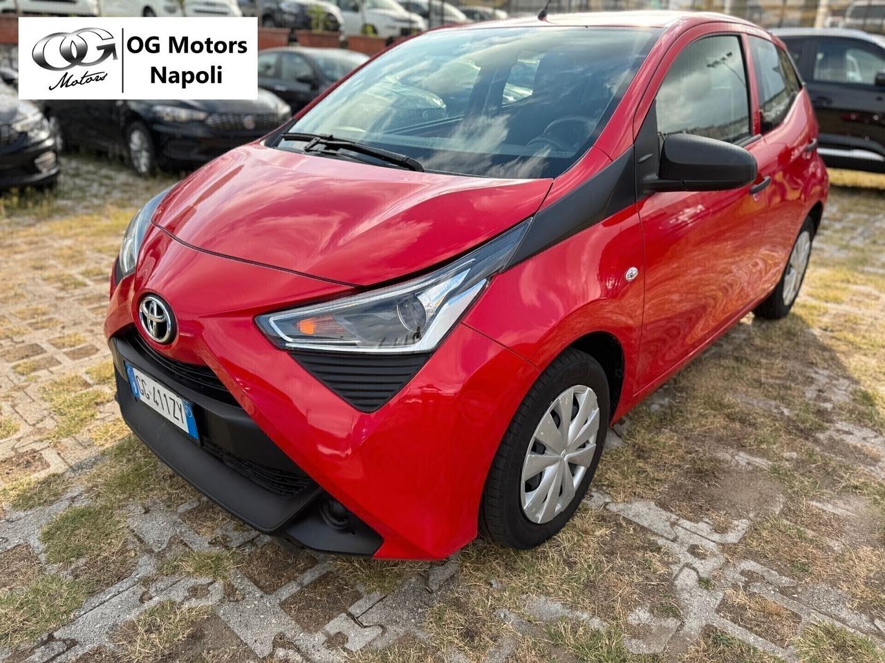 Toyota Aygo Connect 1.0 VVT-i 72CV 5 porte x-business plus