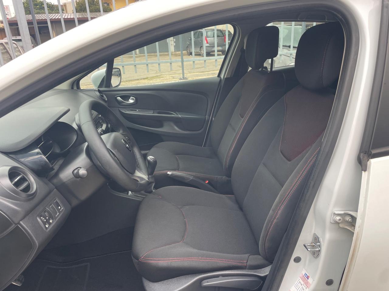 Renault Clio 1.5 dCi 8V 75CV Start&Stop 5 porte Duel