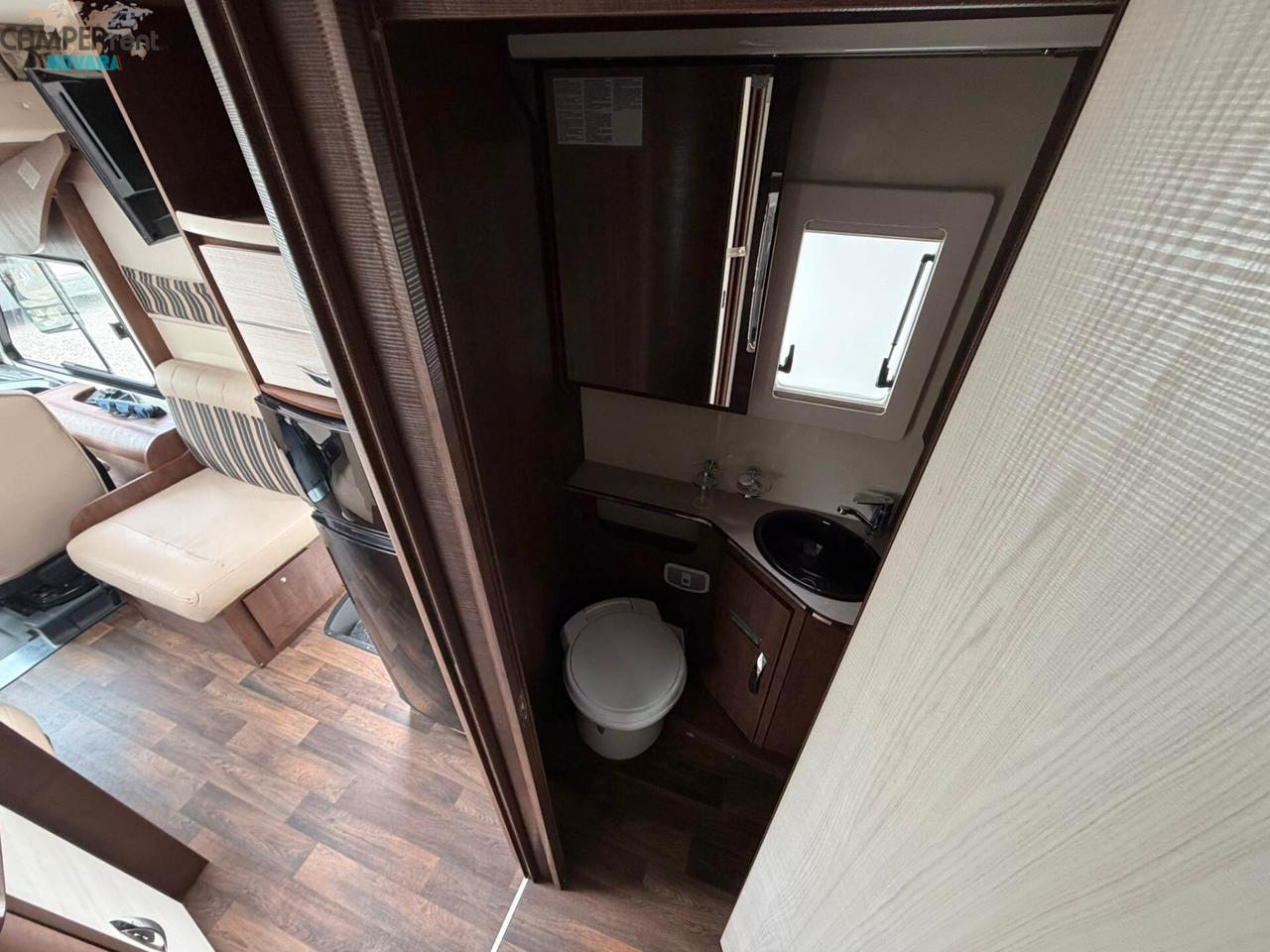MCLOUIS NESS 73G - MOTORHOME CON LETTI GEMELLI IN CODA