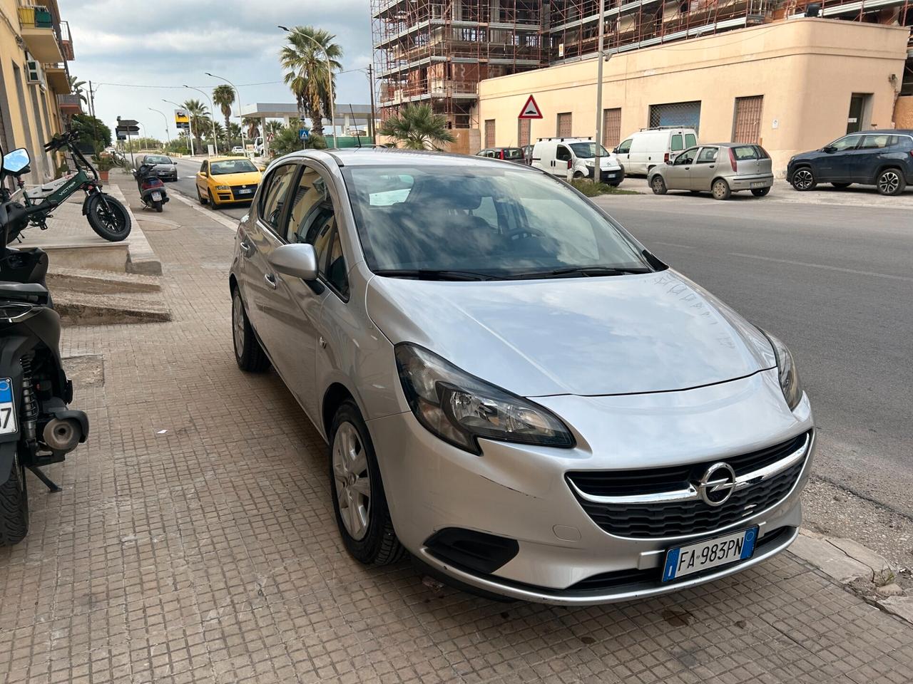 Opel Corsa BERLINA
