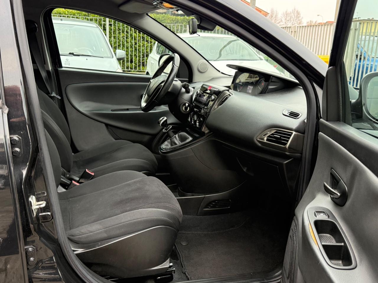 Lancia Ypsilon 1.2 69 CV 5 porte Elle