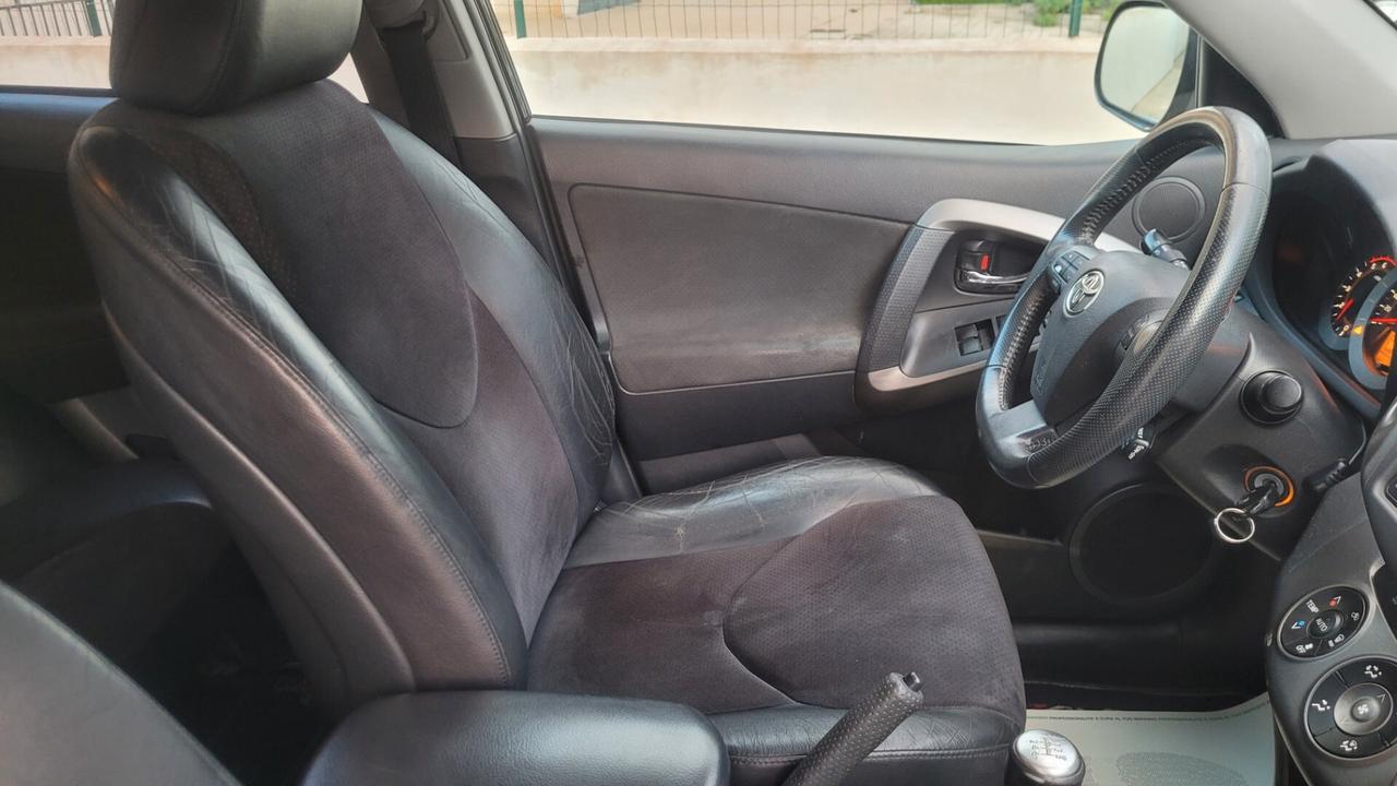 Toyota RAV 4 2.2 D-4D 150 CV Exclusive