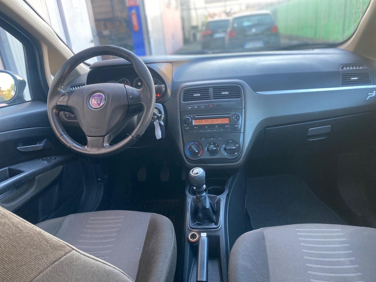 Fiat Grande Punto 1.4 5 porte neopatentati unici prop