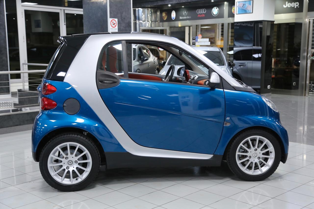 Smart fortwo Passion 1.0 71 cv auto