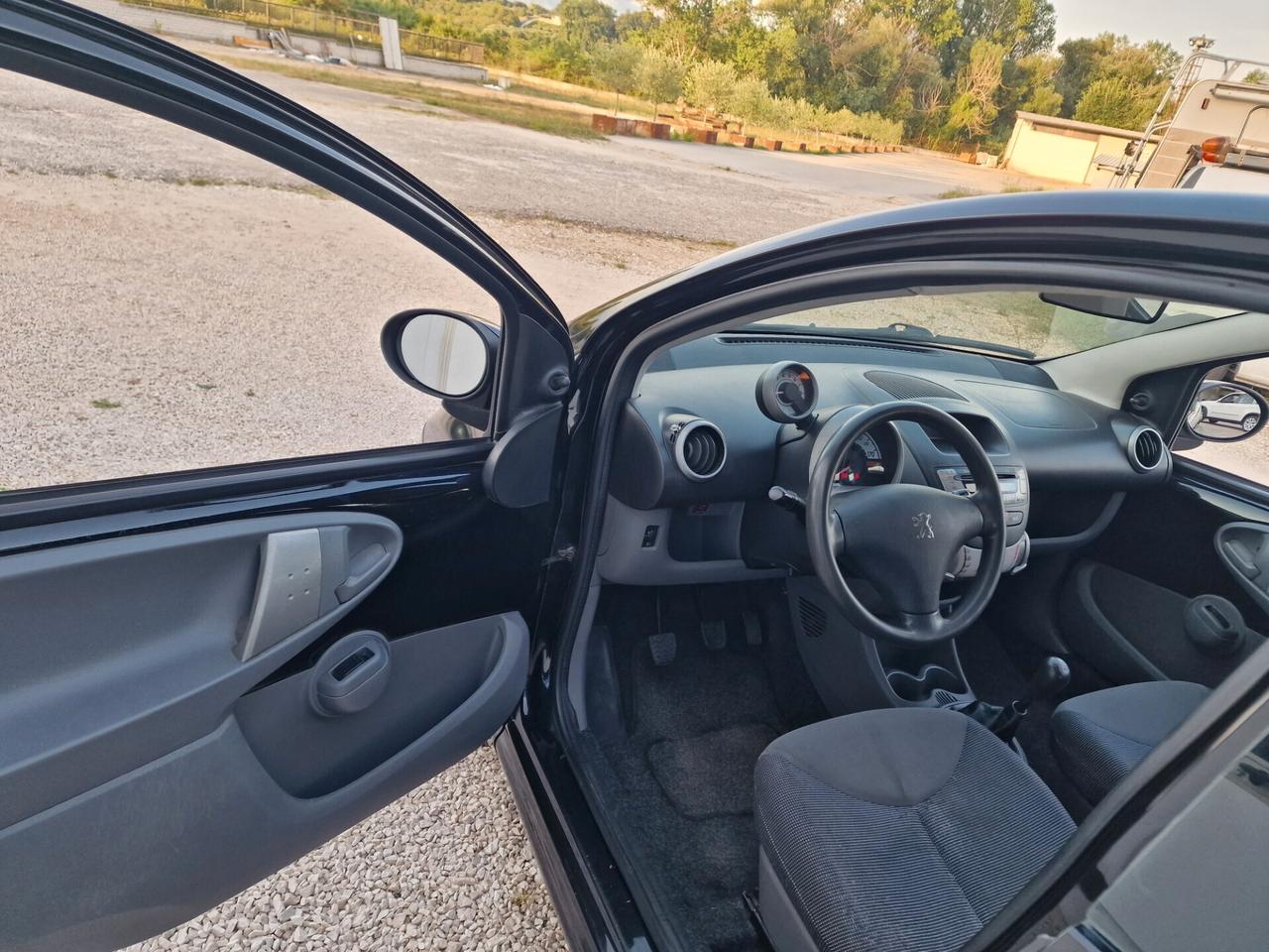 Peugeot 107 1.0 68CV 5p. Sweet Years "ok neopatentati"