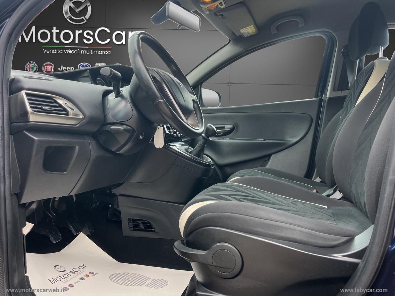 LANCIA Ypsilon 0.9 T.Air 85CV 5p. Met.Ec.Plat.