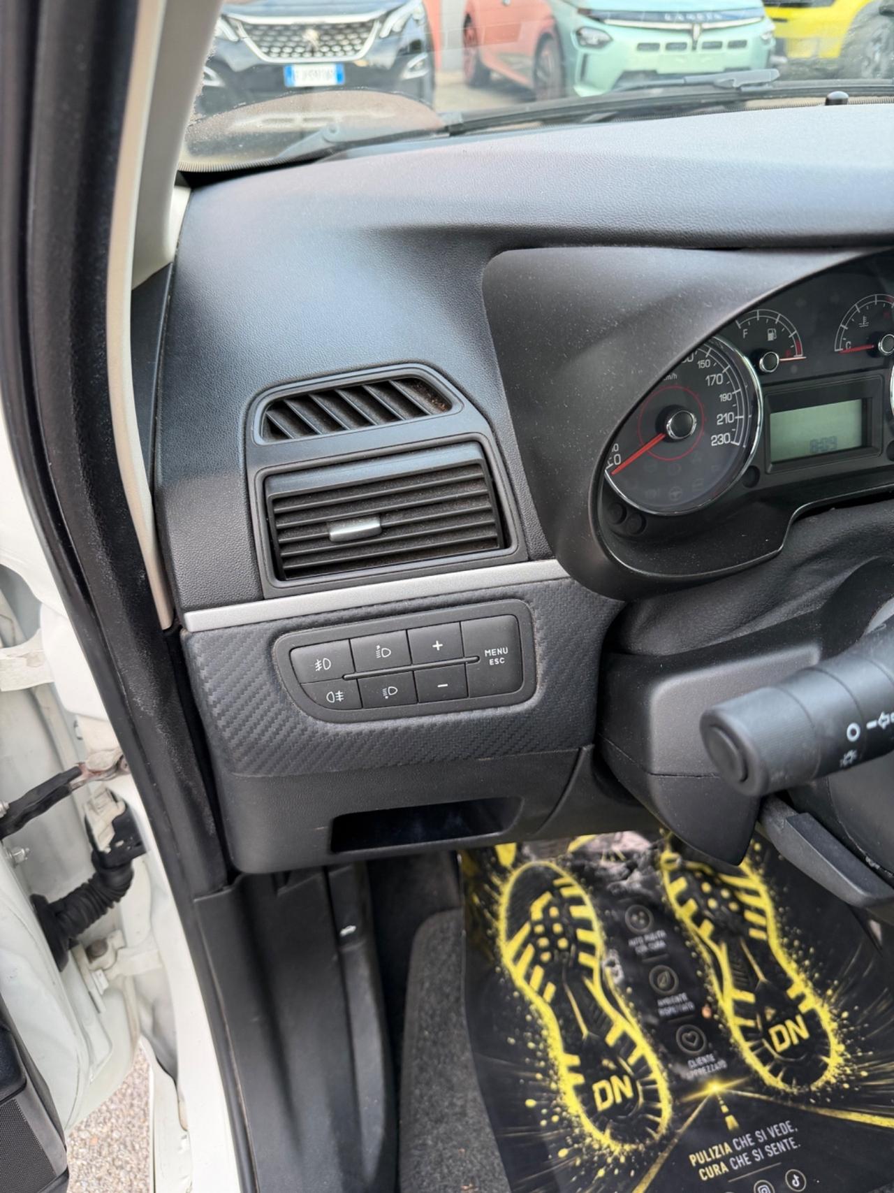 Fiat Grande Punto 1.6 MJT DPF 5 porte Sport