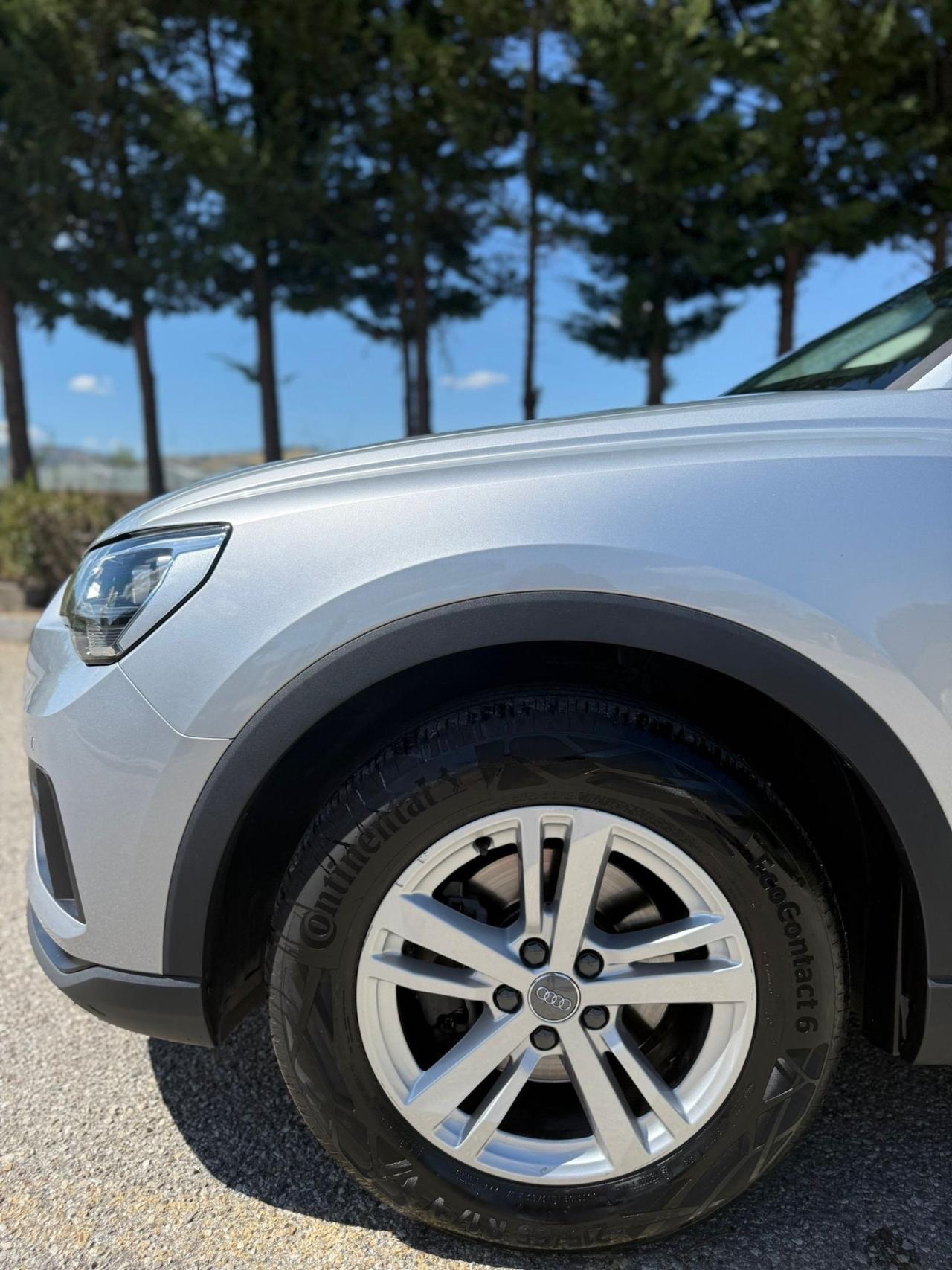 Audi Q3 35 TDI S tronic Business