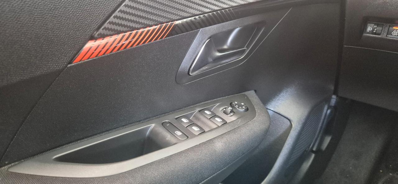 PEUGEOT 208 1.5HDI 101CV ADATTA PER NEOP. 2022