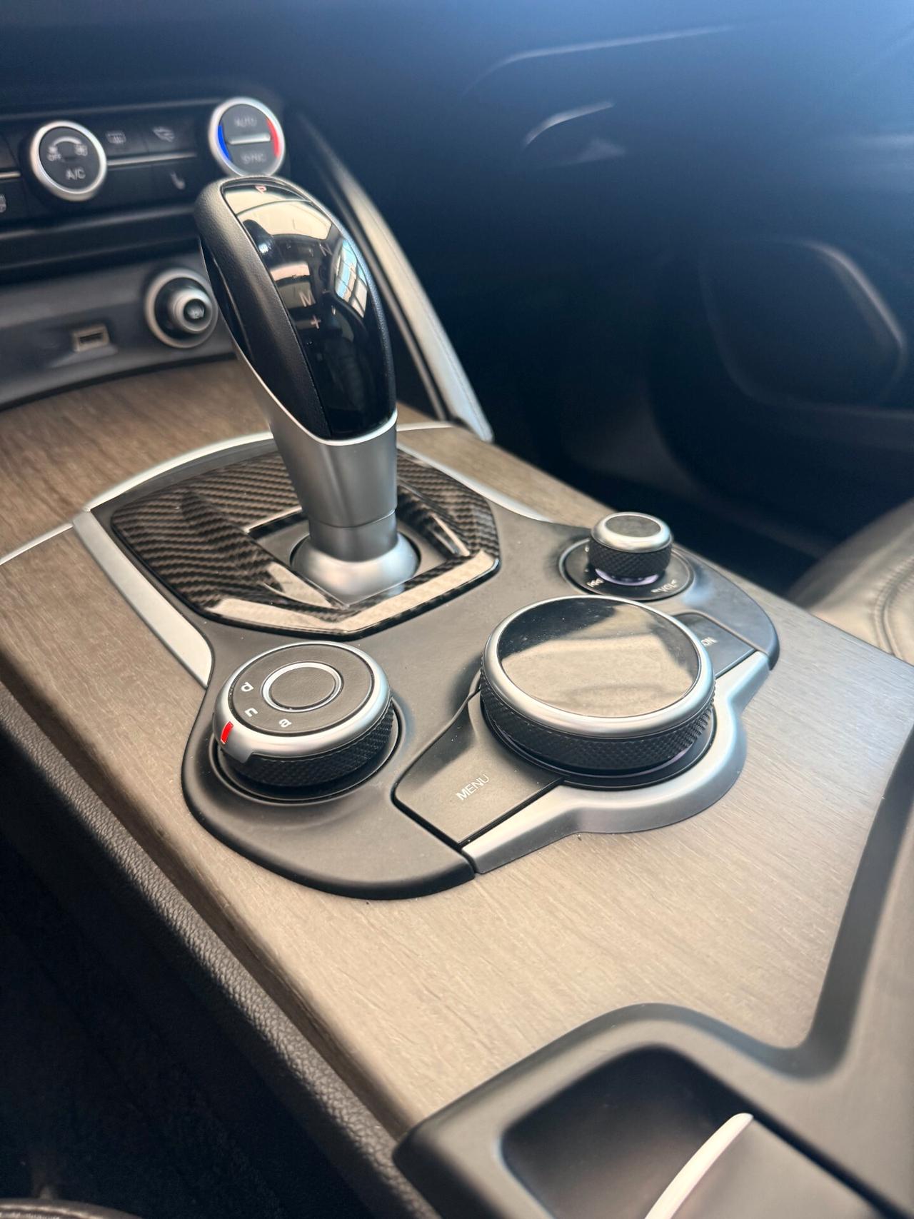 Alfa Romeo Stelvio 2.2 t Super Q4 210cv auto TETTO APRIBILE,TELECAMERA,SEDILI RISCALDABILI,NAVI,ANDROID AUTO,BLOCK SHAF