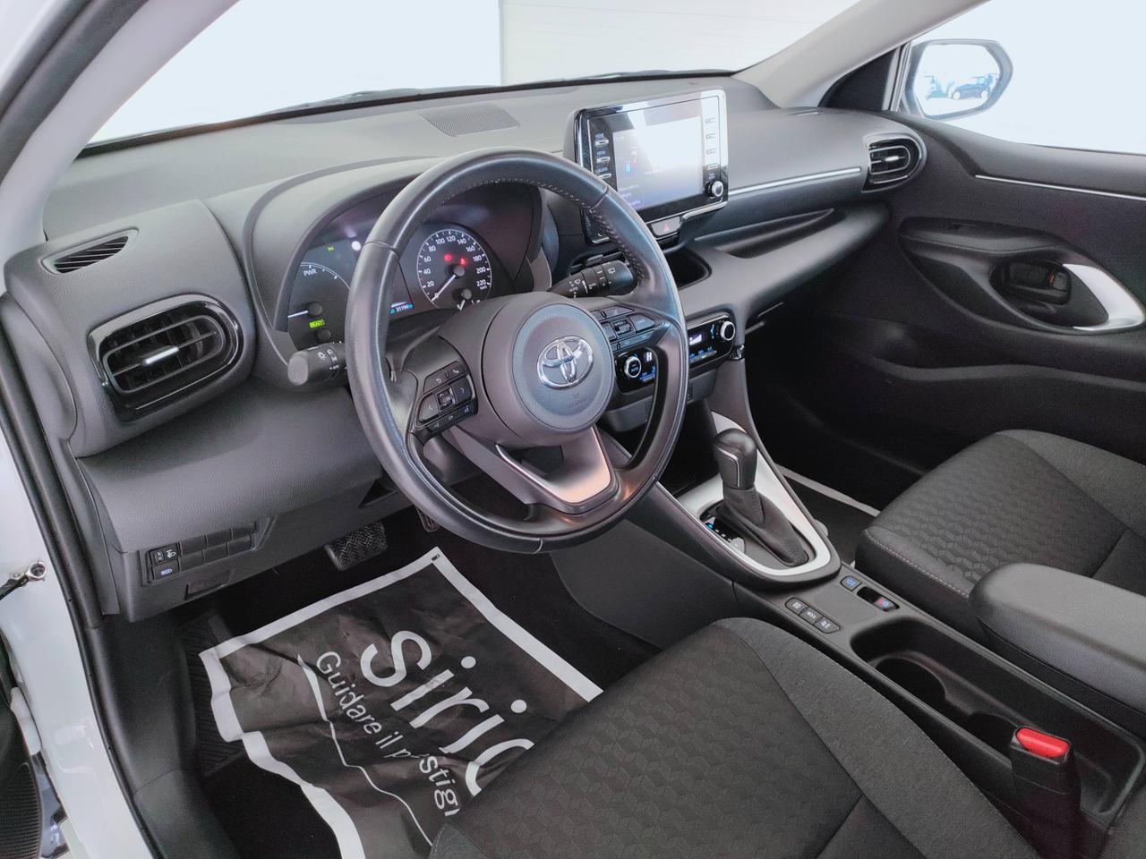 TOYOTA Yaris IV 2020 - Yaris 1.5h Active