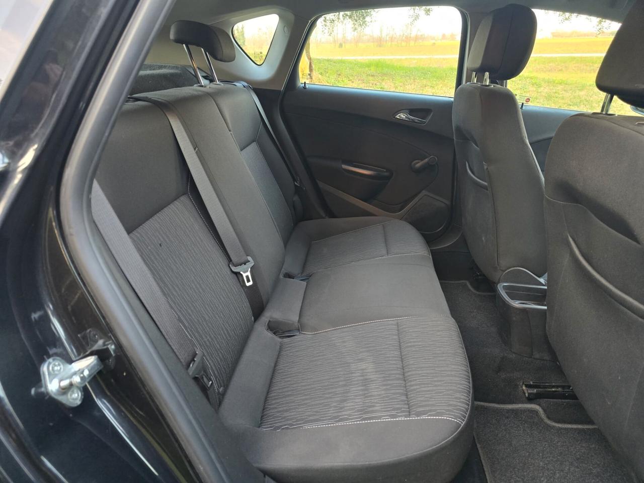 Opel Astra 1.4 100CV OK NEOPATENTATI - 2013