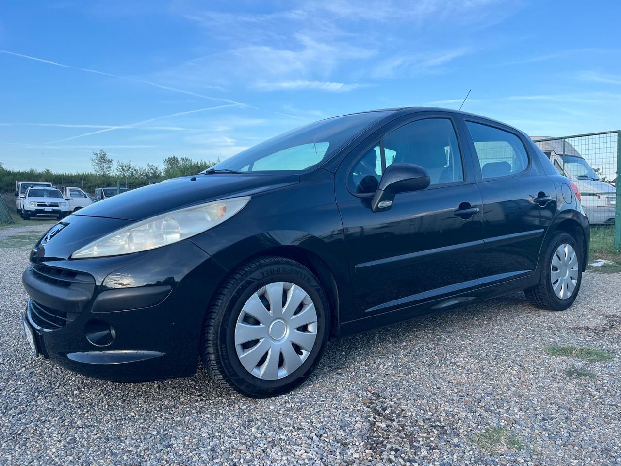 Peugeot 207 1.4 VTi 95CV 5p. XS