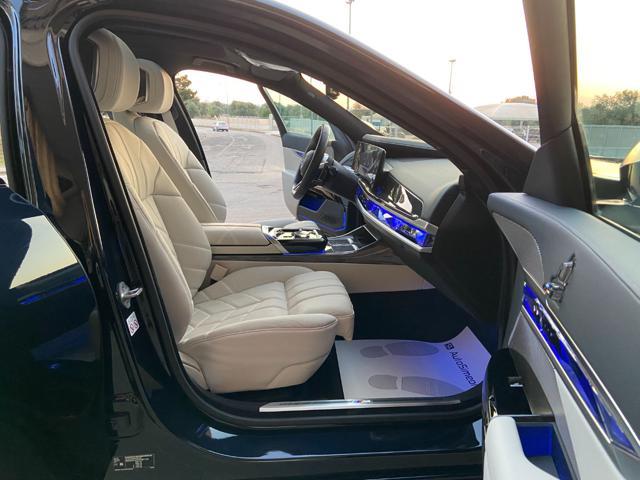 BMW 740 d xDrive Msport CON SOLI 3954 KM.