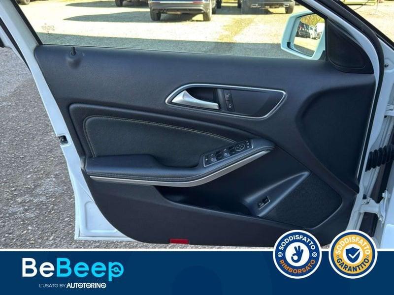 Mercedes-Benz GLA 200 SPORT AUTO