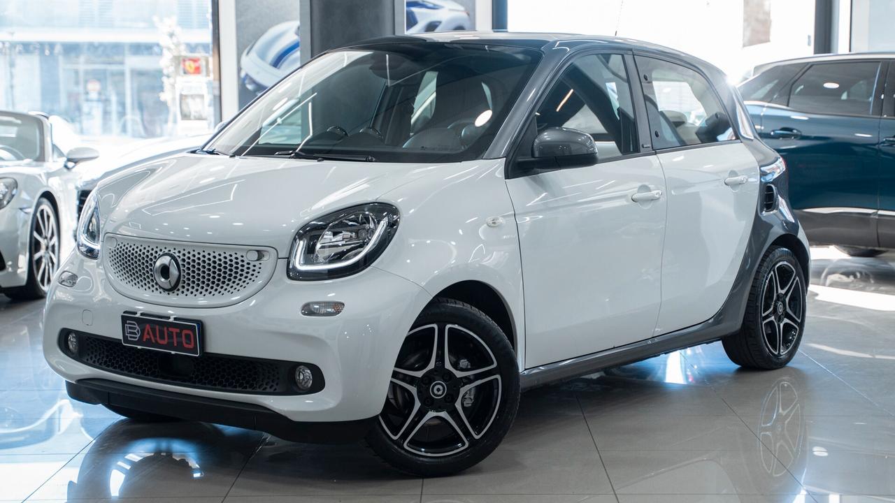 Smart ForFour 1.0 71 CV TWINAMIC 20th ANNIVERSARY 16" NAVI LED F