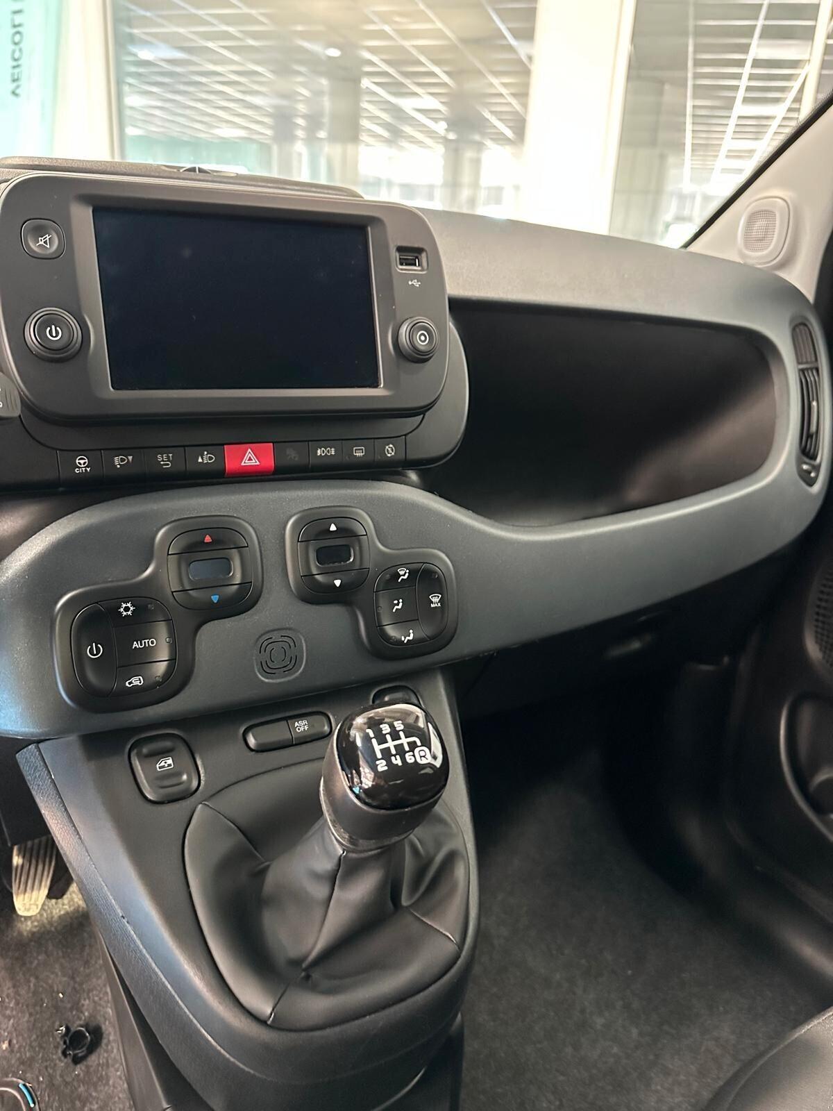 Fiat Panda Cross 1.0 FireFly S&S Hybrid 2024