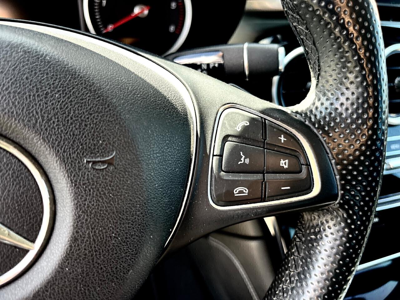 Mercedes-benz GLC 220d 4Matic Premium UNIPRO