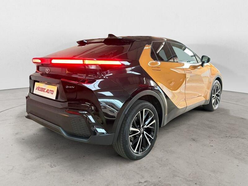 Toyota C-HR 2.0 HV E-CVT Lounge Premiere