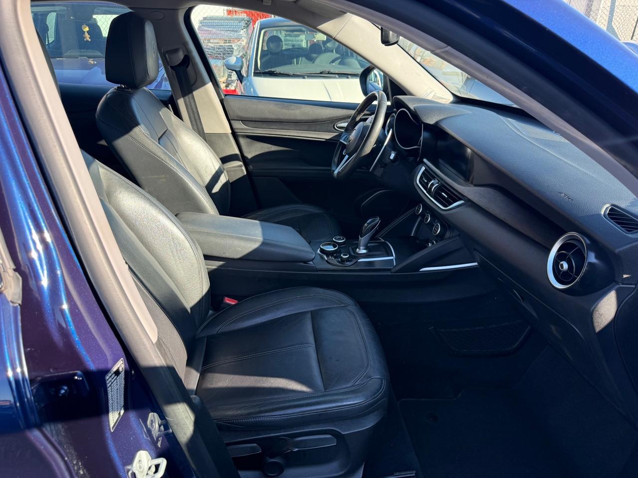 Alfa Romeo Stelvio 2.2 Turbodiesel 180 CV AT8 Q4 Executive