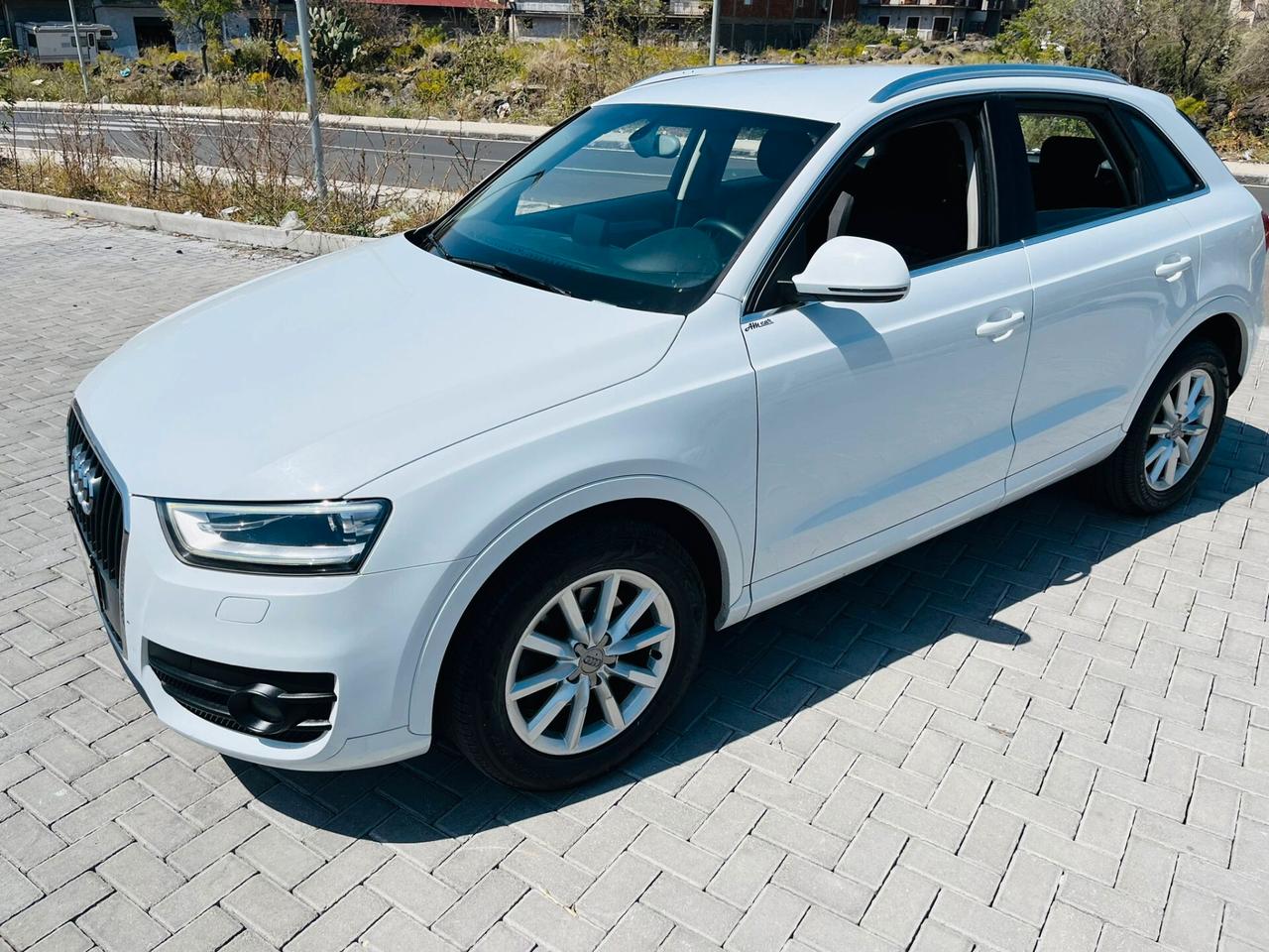 Audi Q3 2.0TDI QUATTRO CONDIZIONI DA VETRINA 2014