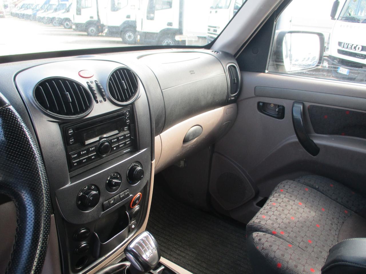 Mahindra Goa 2.2 CRDe 16V 2WD SC Pick-Up