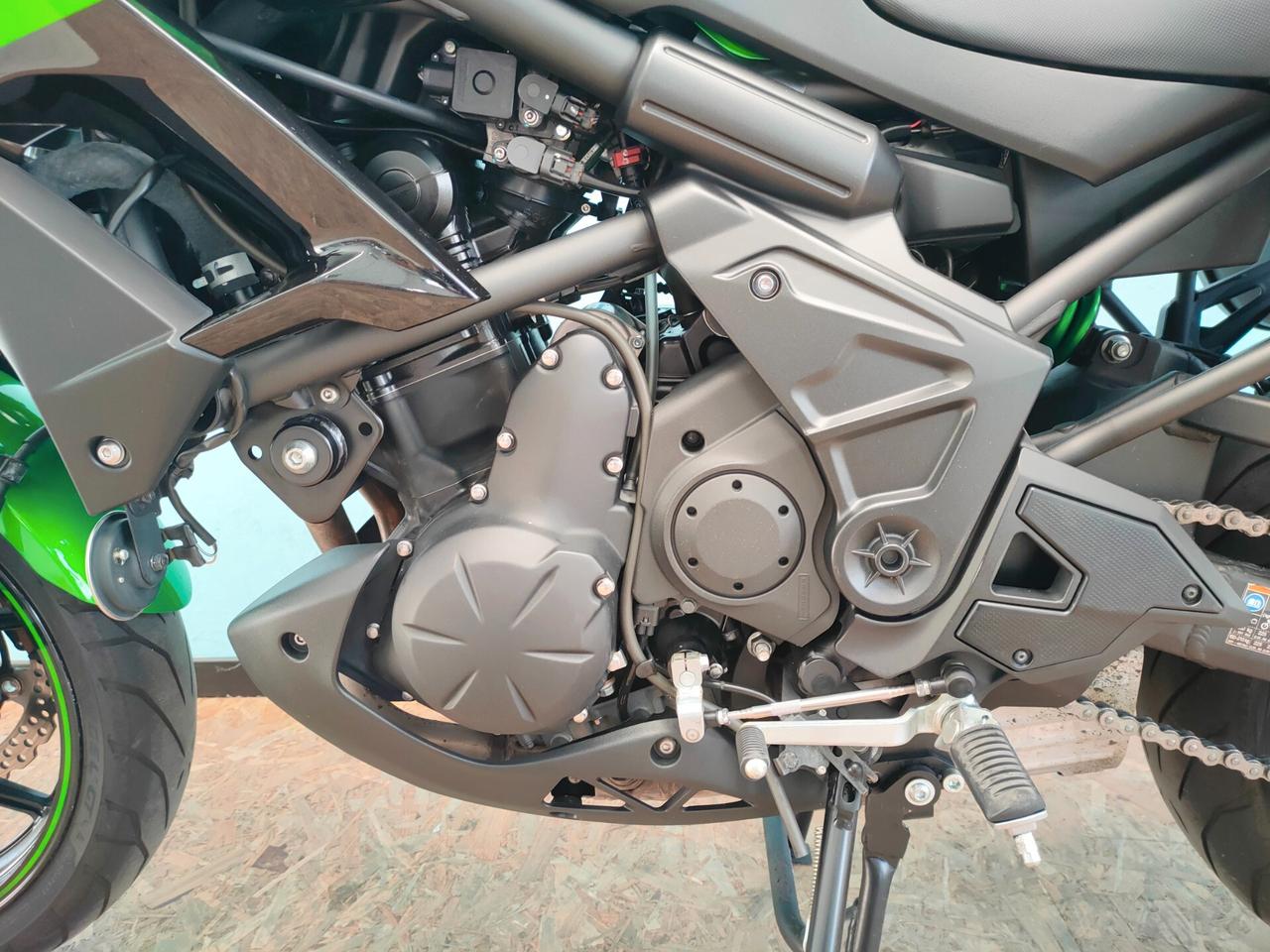 Kawasaki Versys 650 2018 con soli 24.000 km.