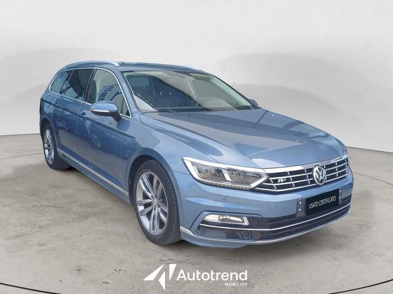 Volkswagen Passat Variant 2.0 TDI 190 CV Automatica DSG Highline R-Line Pack BMT