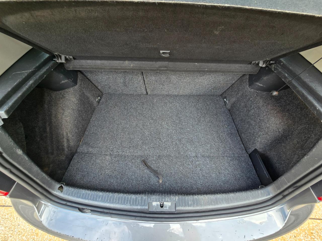 Vw Golf 2.0 TDI 110CV DPF Trendline ok Neopatentati
