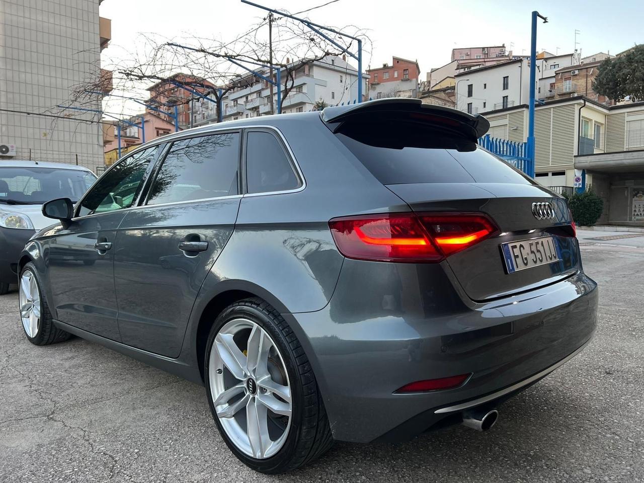 Audi A3 SPB 1.6 TDI S tronic