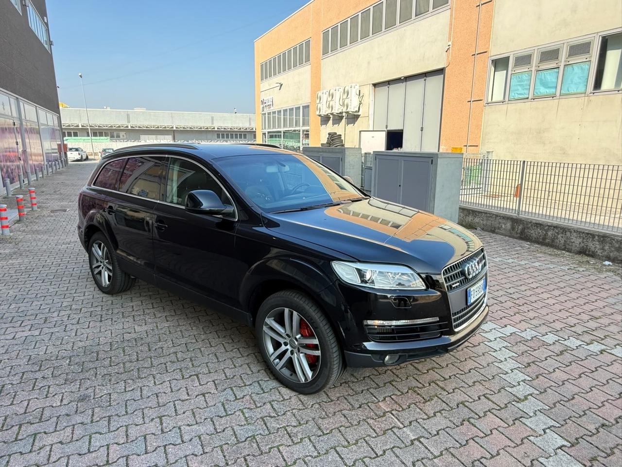 Audi Q7 3.0 V6 TDI 240 CV quattro tiptronic GANCIO TRAINO