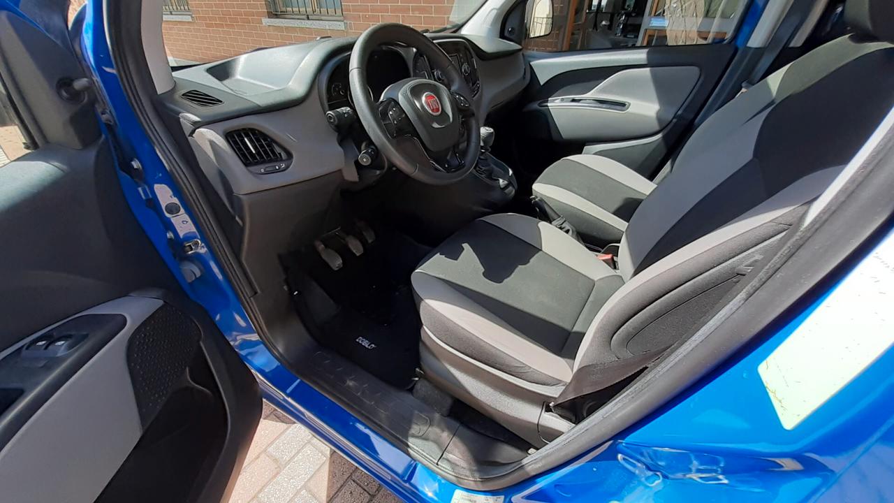 Doblò 1.6 MJT 120CV trasporto disabili pedana