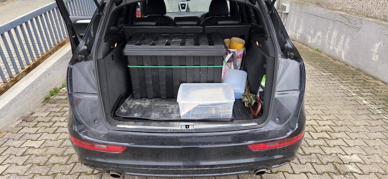 Audi Q5 3.0 V6 TDI quattro S tronic VOLANE A DESTRA