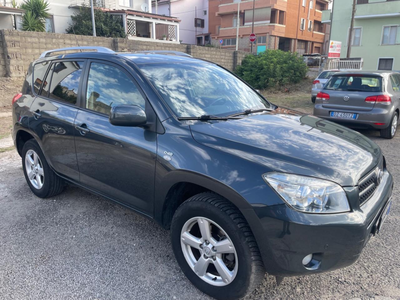 Toyota RAV4 2.2 D-4D 136 CV gancio traino