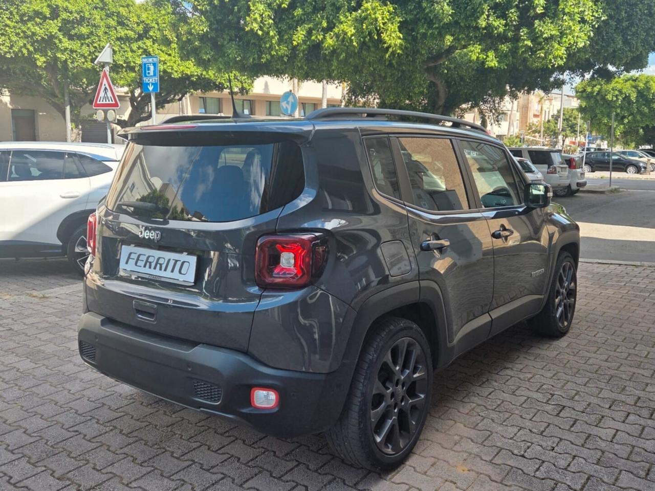 Jeep Renegade 1.6 Mjt 130 Limited FULL PACK 2023