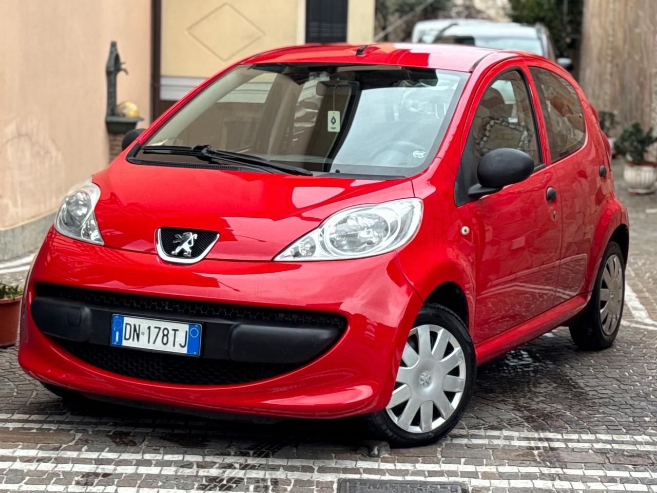 Peugeot 107 1.0 68CV 5p. Sweet Years