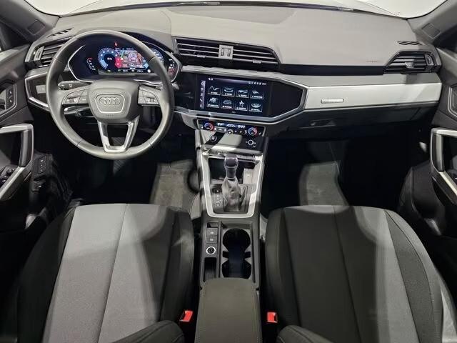 Audi Q3 35 TFSI S line edition