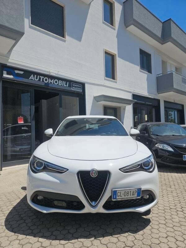 Alfa Romeo Stelvio 2.2 t Business Q4 190cv auto