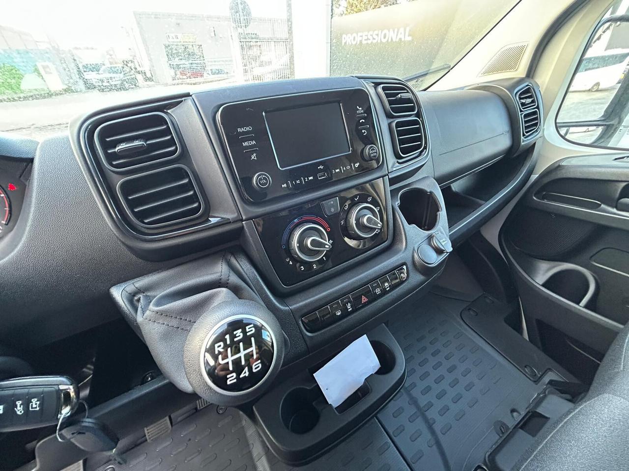 NUOVO Fiat Ducato 2.2 mjt Lastrato L2H2 120 cv 33 q.li